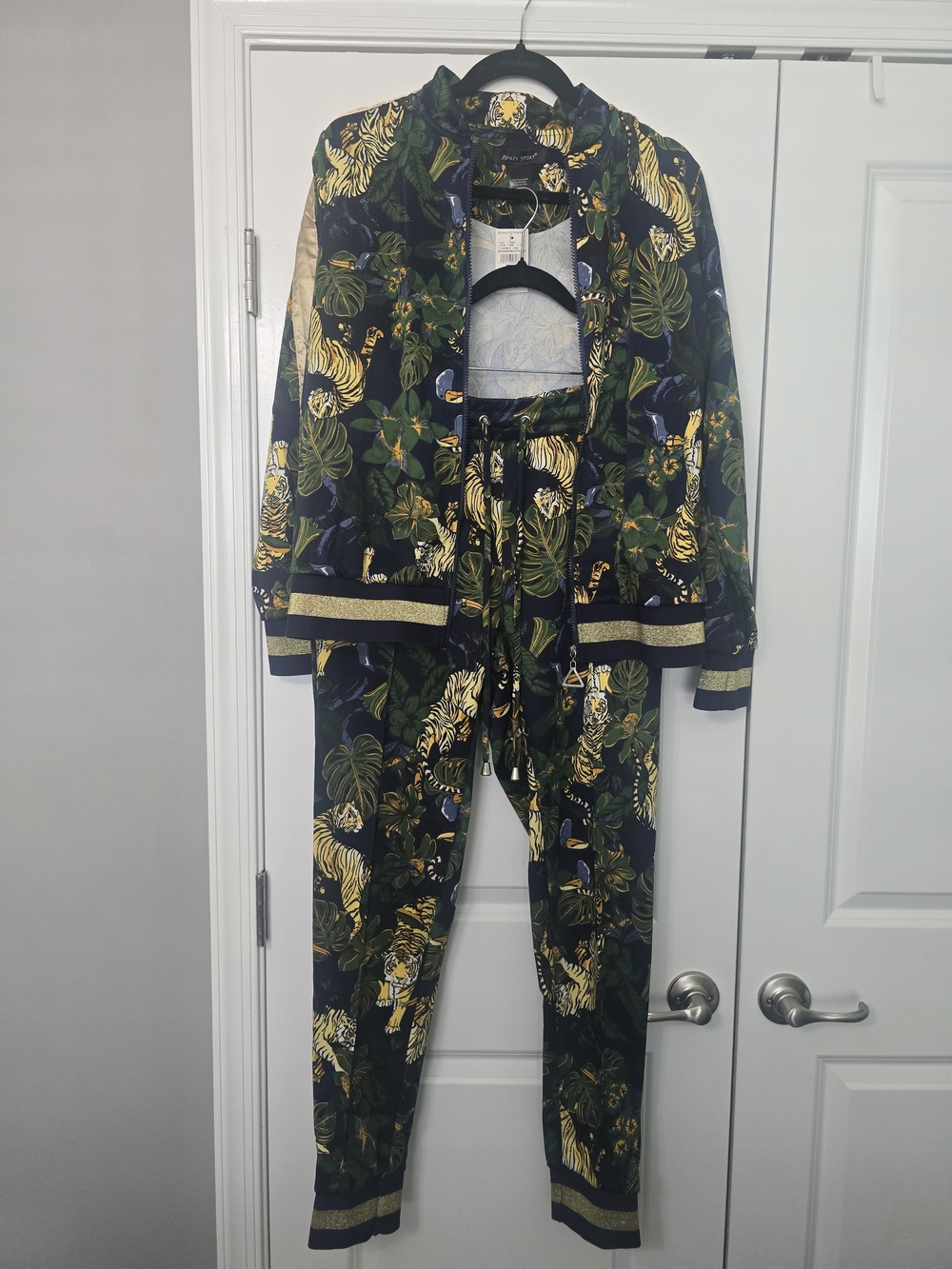 Women Floral & Tiger Print Jogging Set - Navy & Green